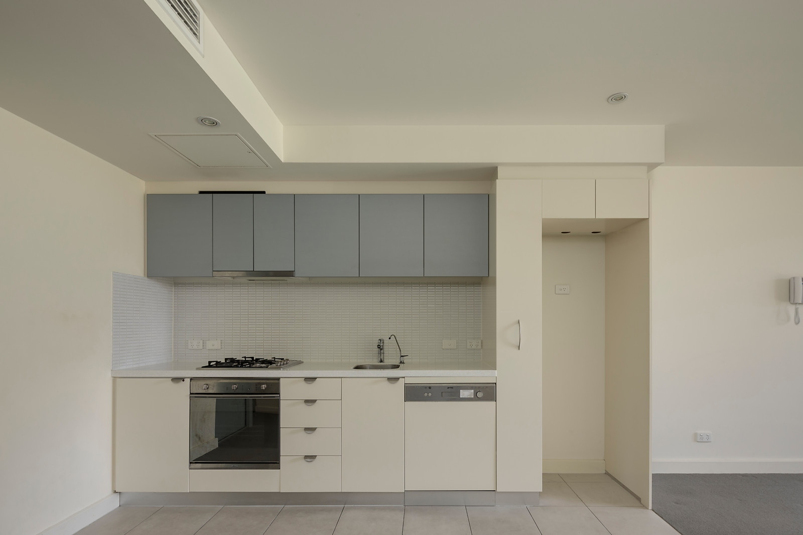 306/19 Holdfast Promenade, Glenelg Sold by Booth Real Estate - image 1