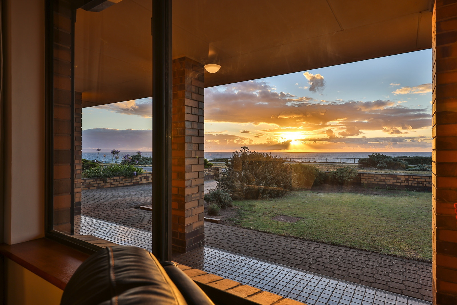 293 Esplanade, Seaford Sold by Booth Real Estate - image 1