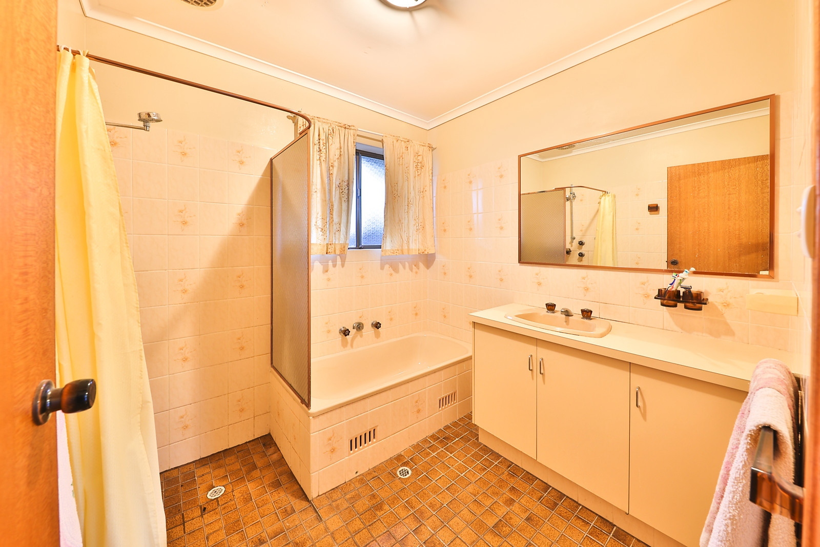 293 Esplanade, Seaford Sold by Booth Real Estate - image 1
