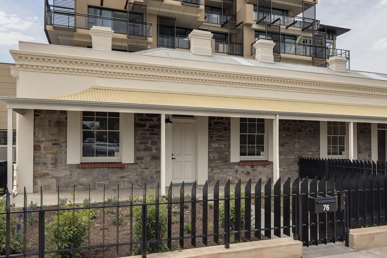76 Wellington Square, North Adelaide Sold by Booth Real Estate - image 1