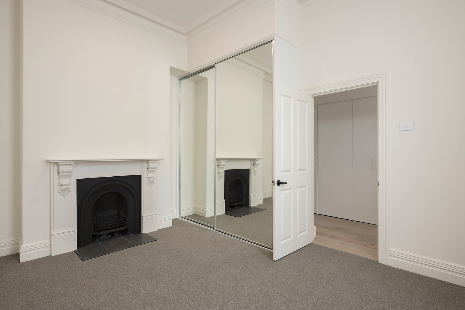 76 Wellington Square, North Adelaide Sold by Booth Real Estate - image 1