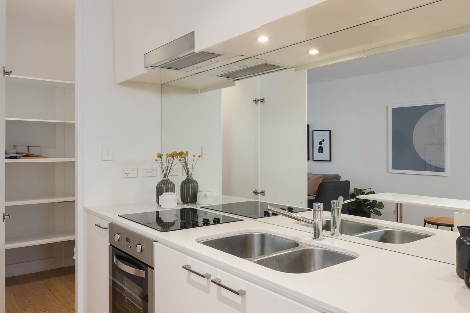 7/30 Gilbert Street, Adelaide Sold by Booth Real Estate - image 1