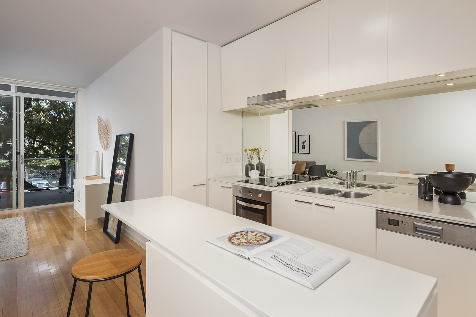 7/30 Gilbert Street, Adelaide Sold by Booth Real Estate - image 1