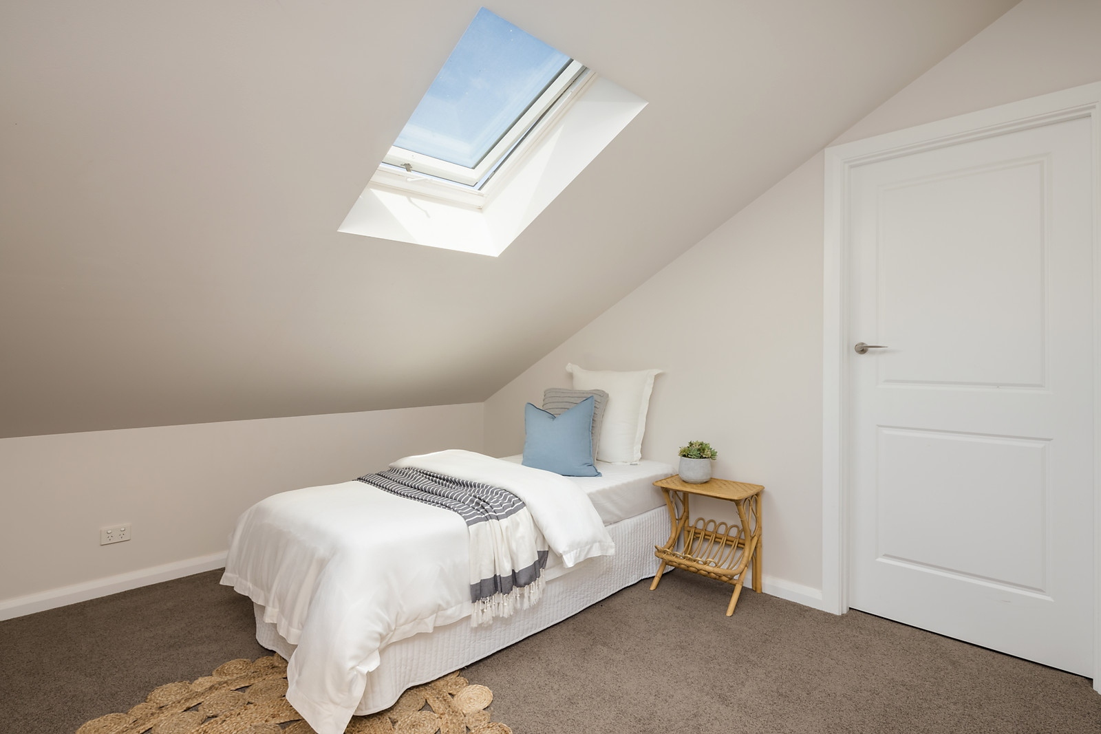 32 King George Avenue, Brighton Sold by Booth Real Estate - image 1