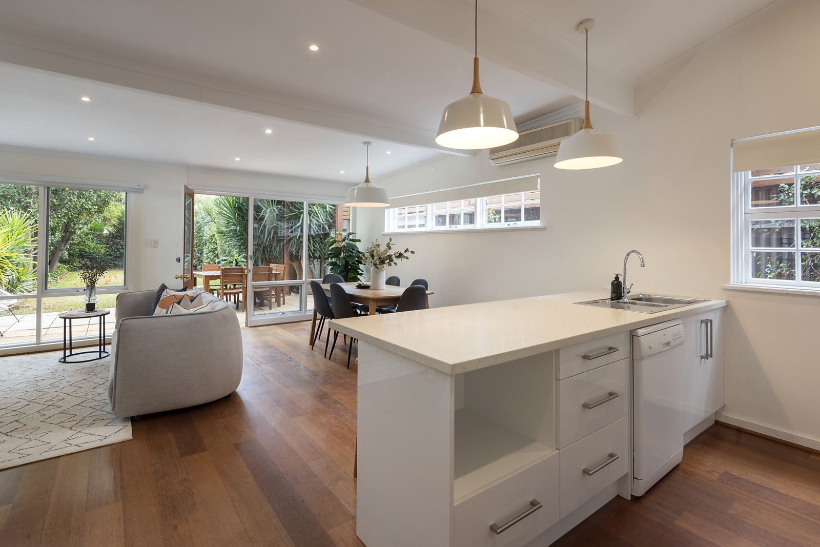 56 Essex Street South, Goodwood Sold by Booth Real Estate - image 1