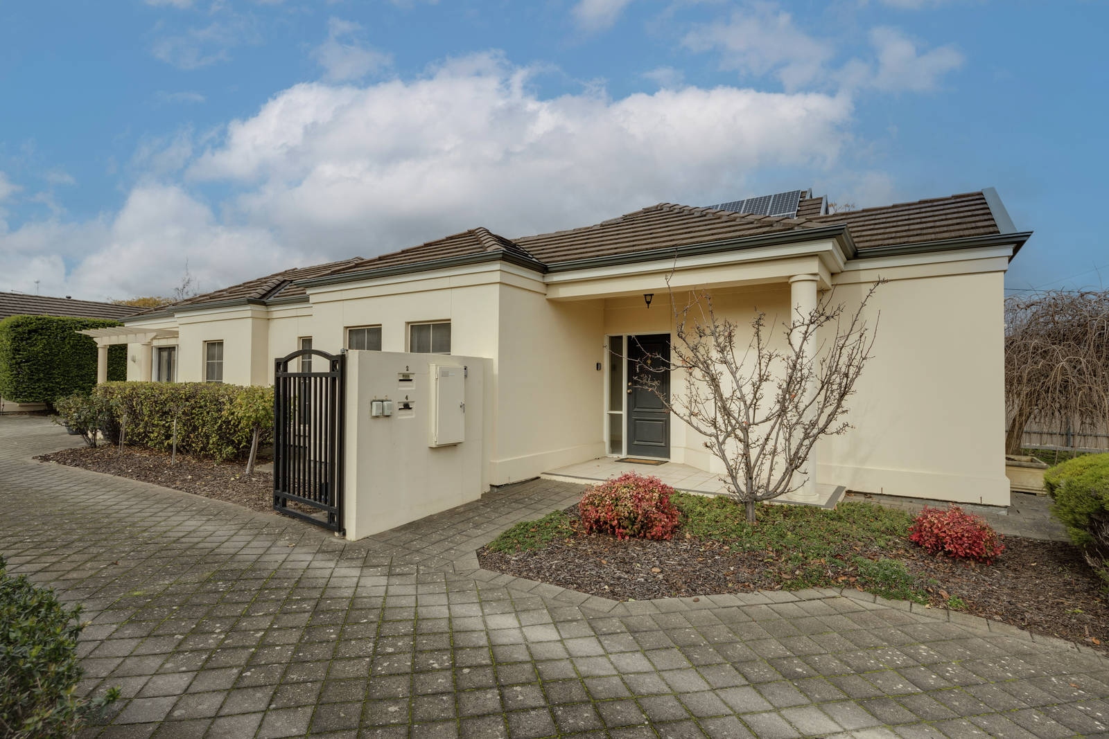 4/4 Treloar Avenue, Kensington Park Sold by Booth Real Estate - image 1