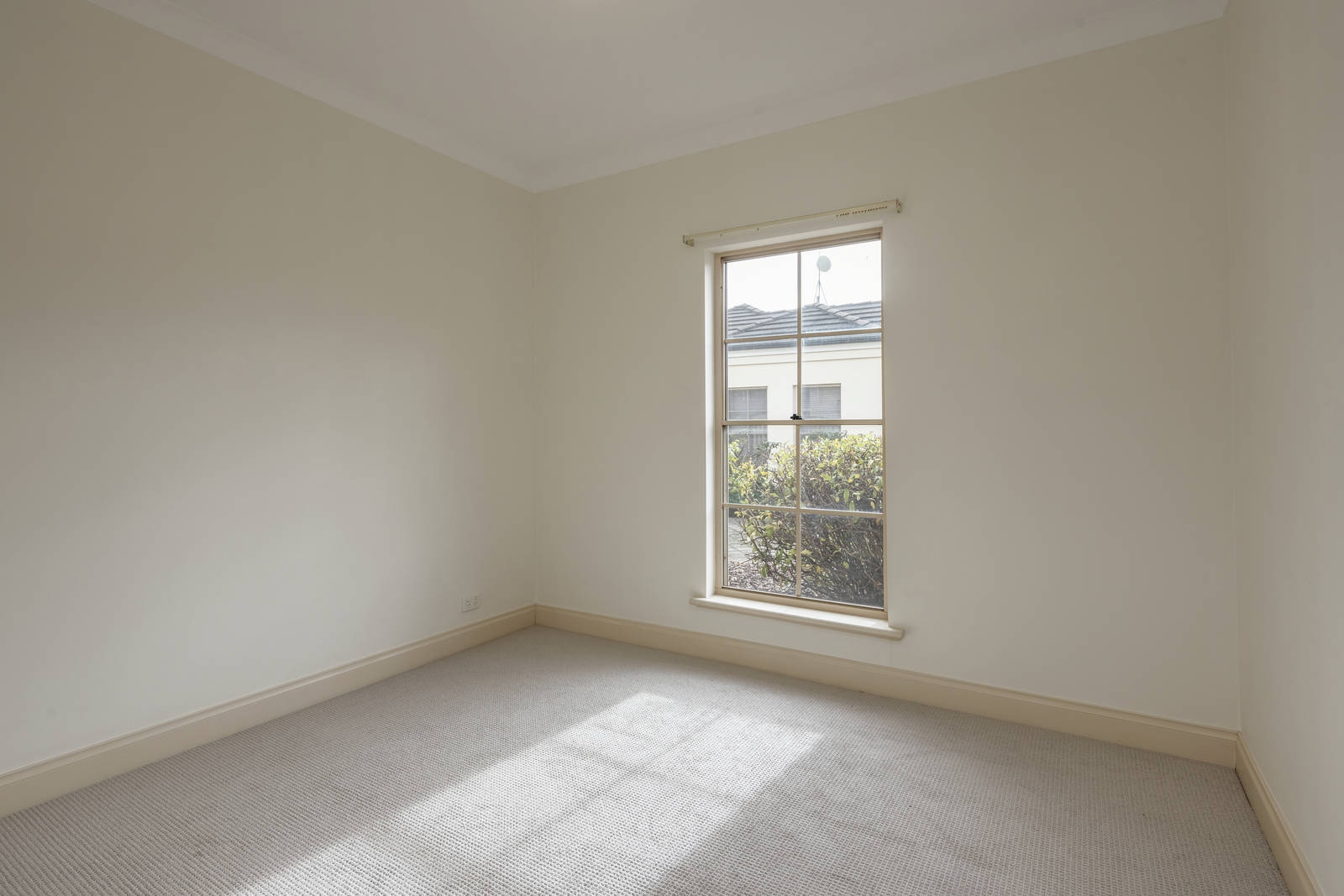 4/4 Treloar Avenue, Kensington Park Sold by Booth Real Estate - image 1