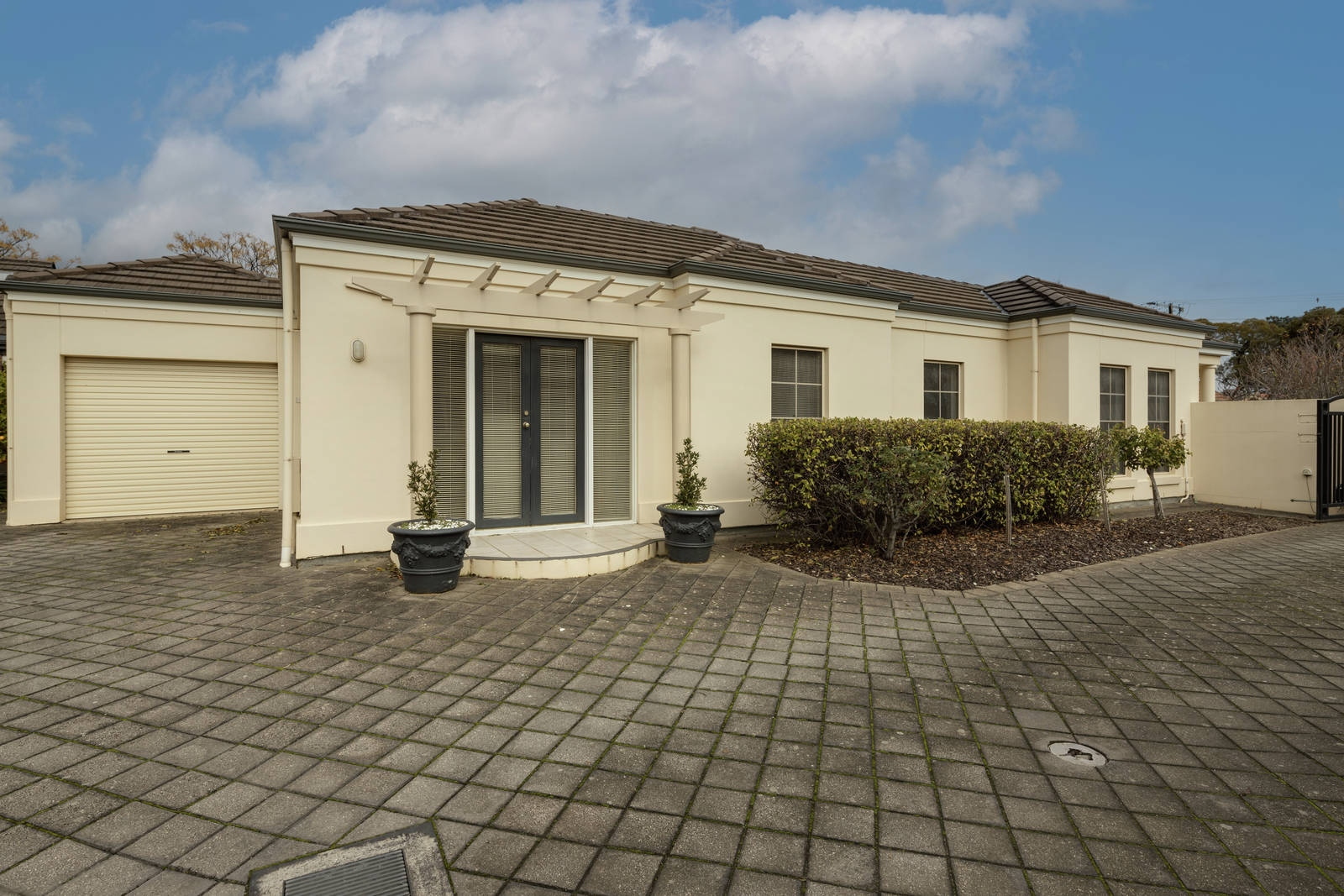 4/4 Treloar Avenue, Kensington Park Sold by Booth Real Estate - image 1