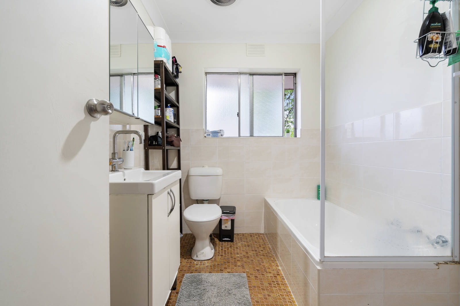 3/20 Tudor Street, Dulwich Sold by Booth Real Estate - image 1