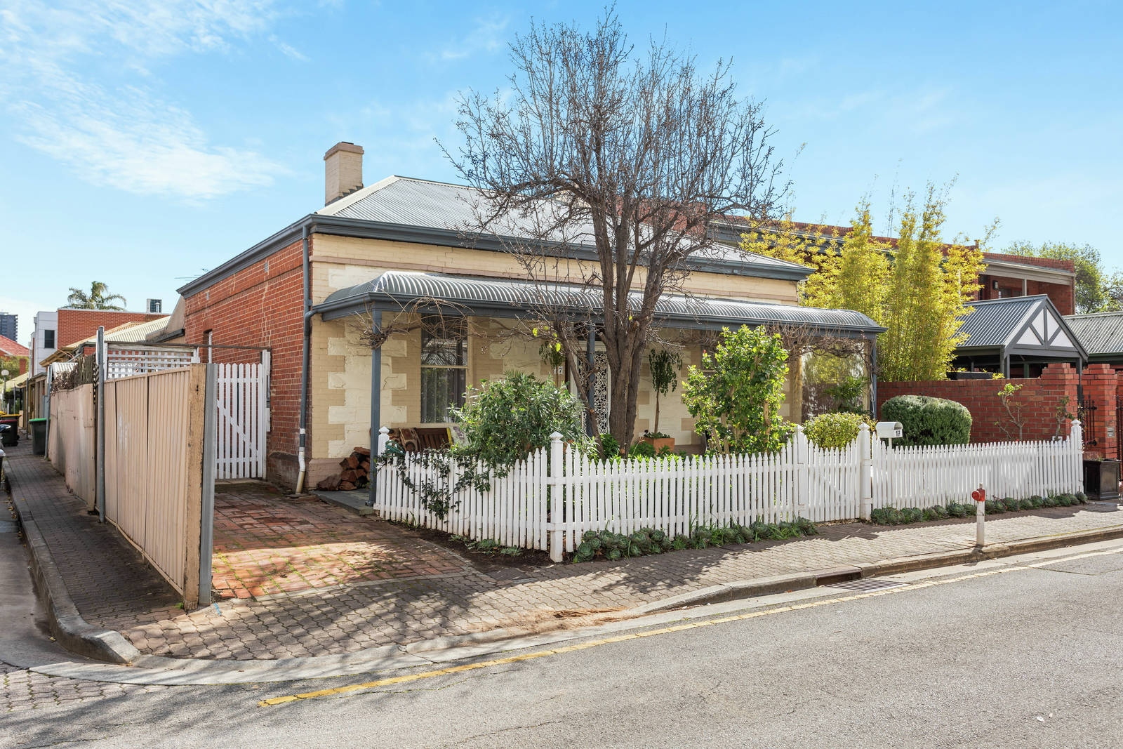 17 Louisa Street, Adelaide Sold by Booth Real Estate - image 1