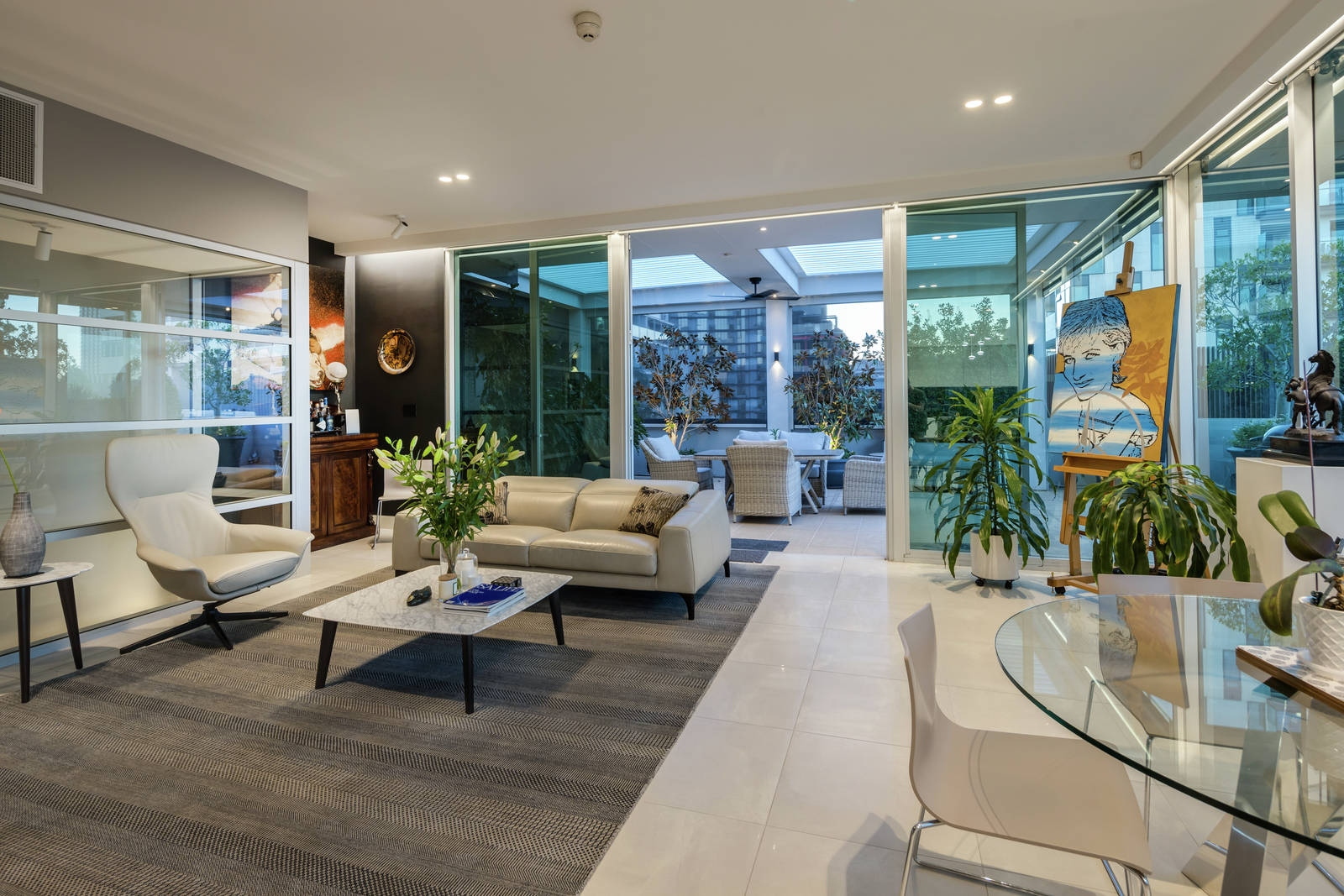 11/25 Hutt Street, Adelaide Sold by Booth Real Estate - image 1