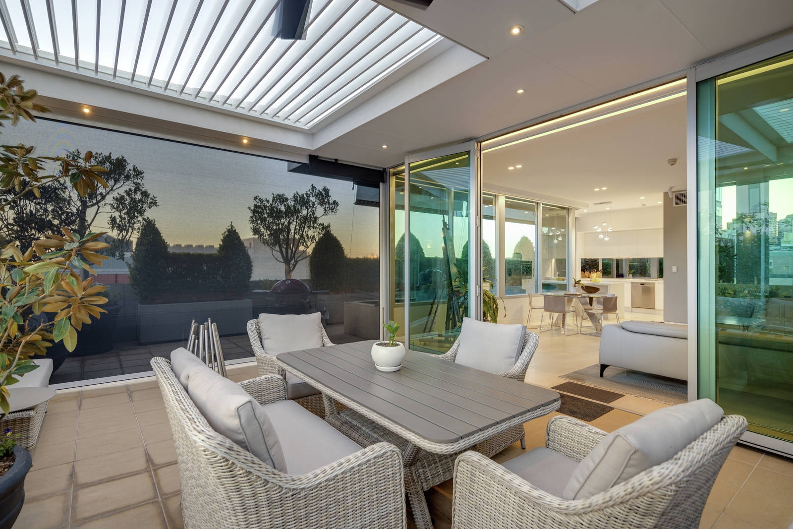 11/25 Hutt Street, Adelaide Sold by Booth Real Estate - image 1