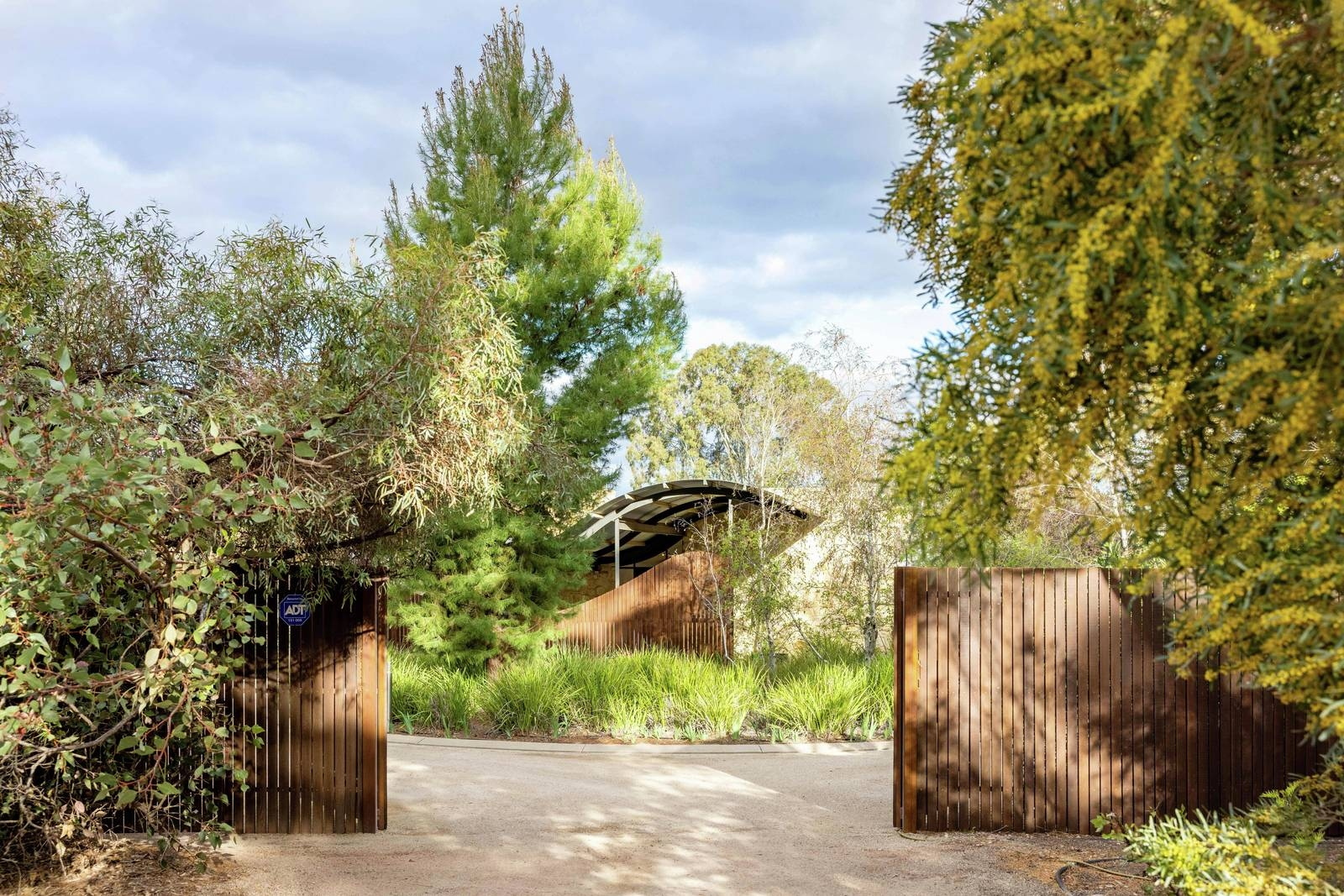 32 Mills Road, Berri Sold by Booth Real Estate - image 1