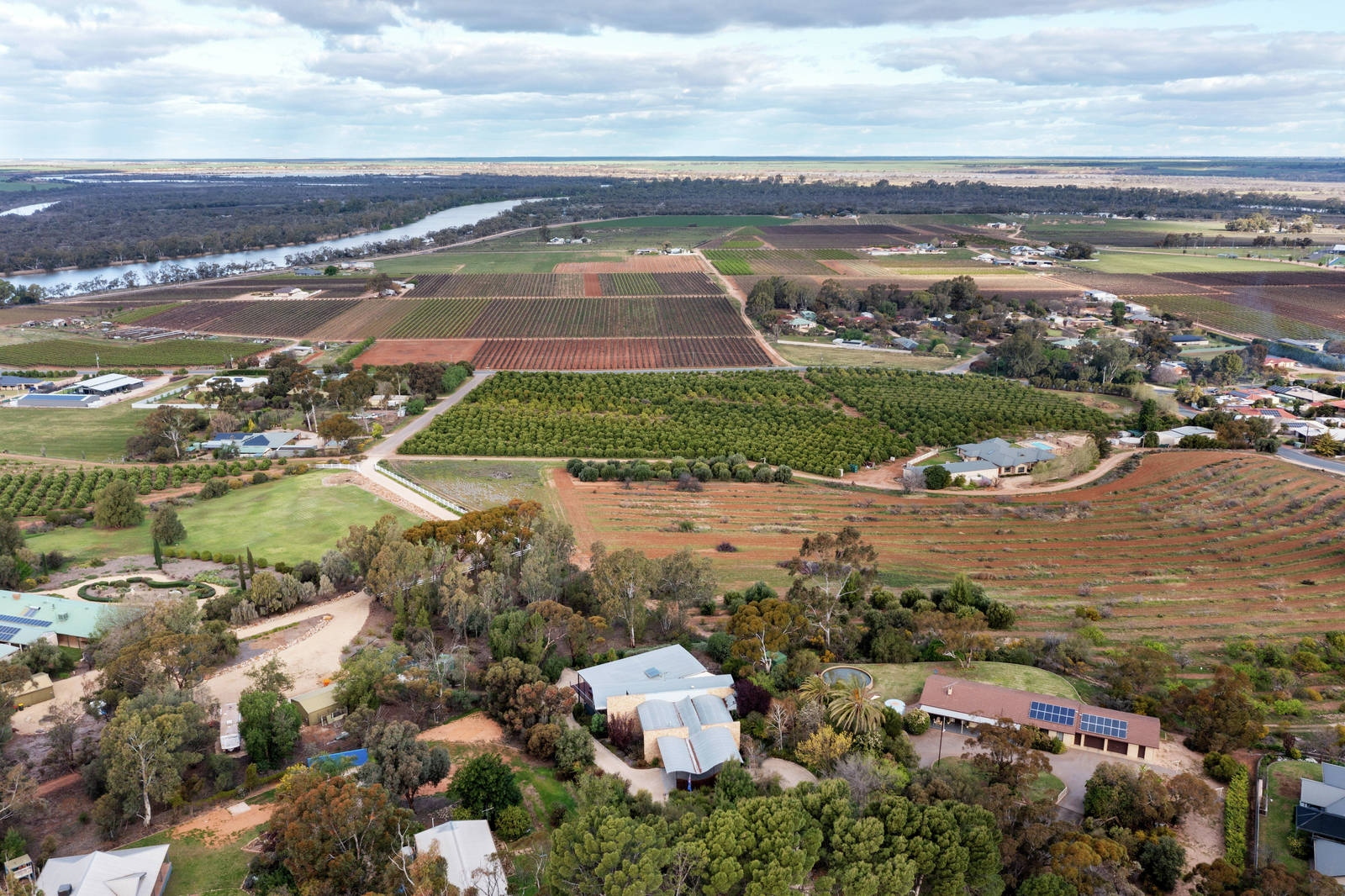 32 Mills Road, Berri Sold by Booth Real Estate - image 1