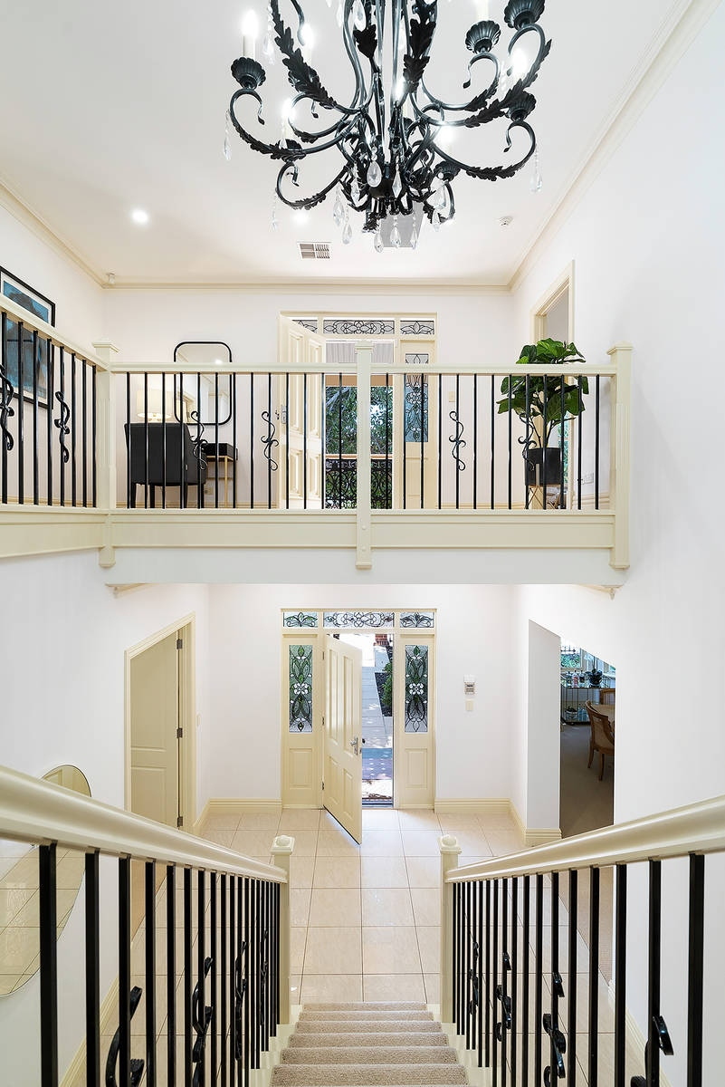 17B Hawkers Road, Medindie Sold by Booth Real Estate - image 1