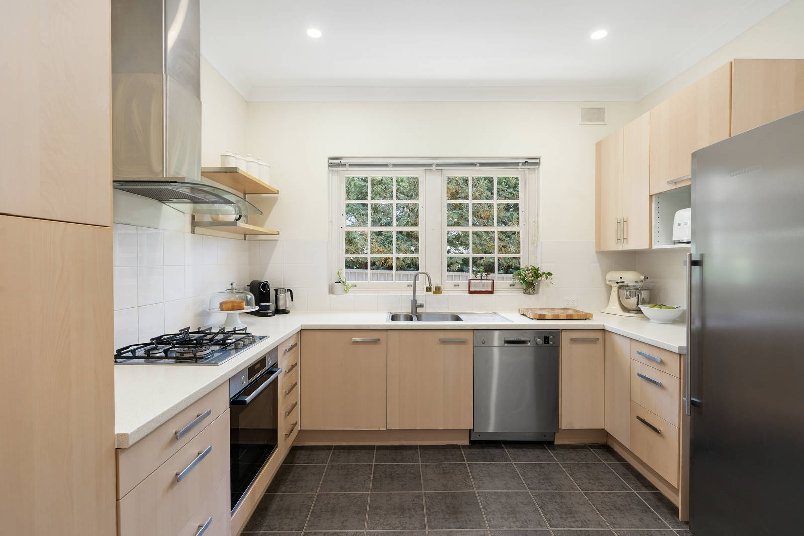 4/47 Myall Avenue, Kensington Gardens Sold by Booth Real Estate - image 1