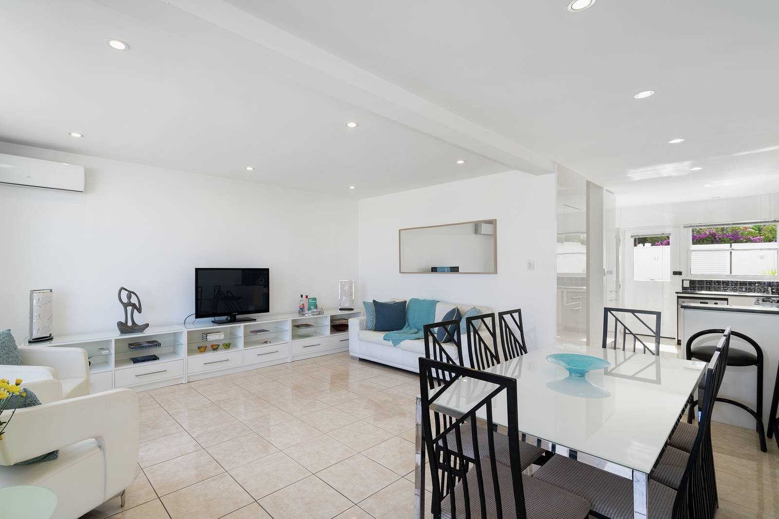 6/28-30 Seaview Road, West Beach Sold by Booth Real Estate - image 1