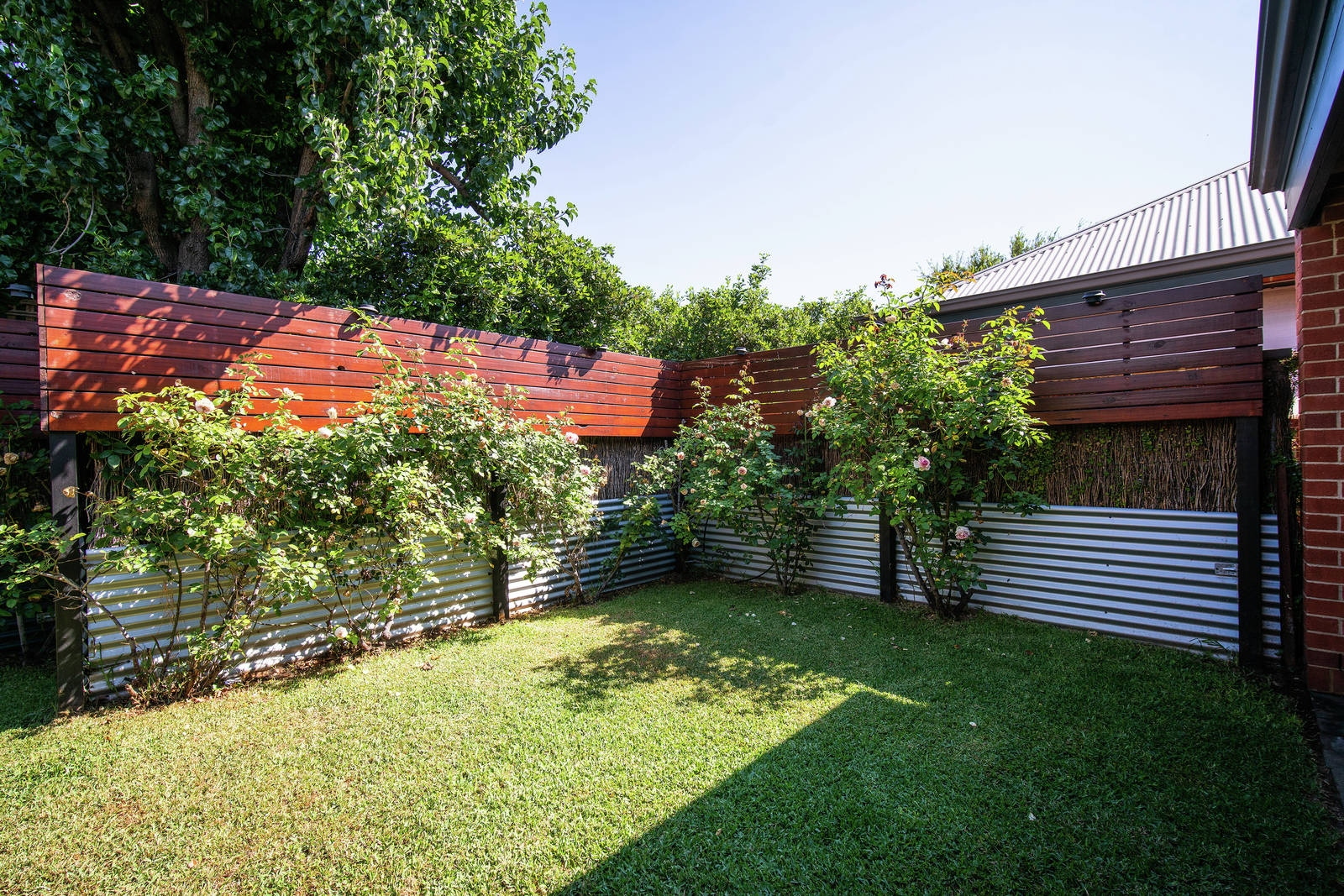 1/198 King William Road, Hyde Park Sold by Booth Real Estate - image 1