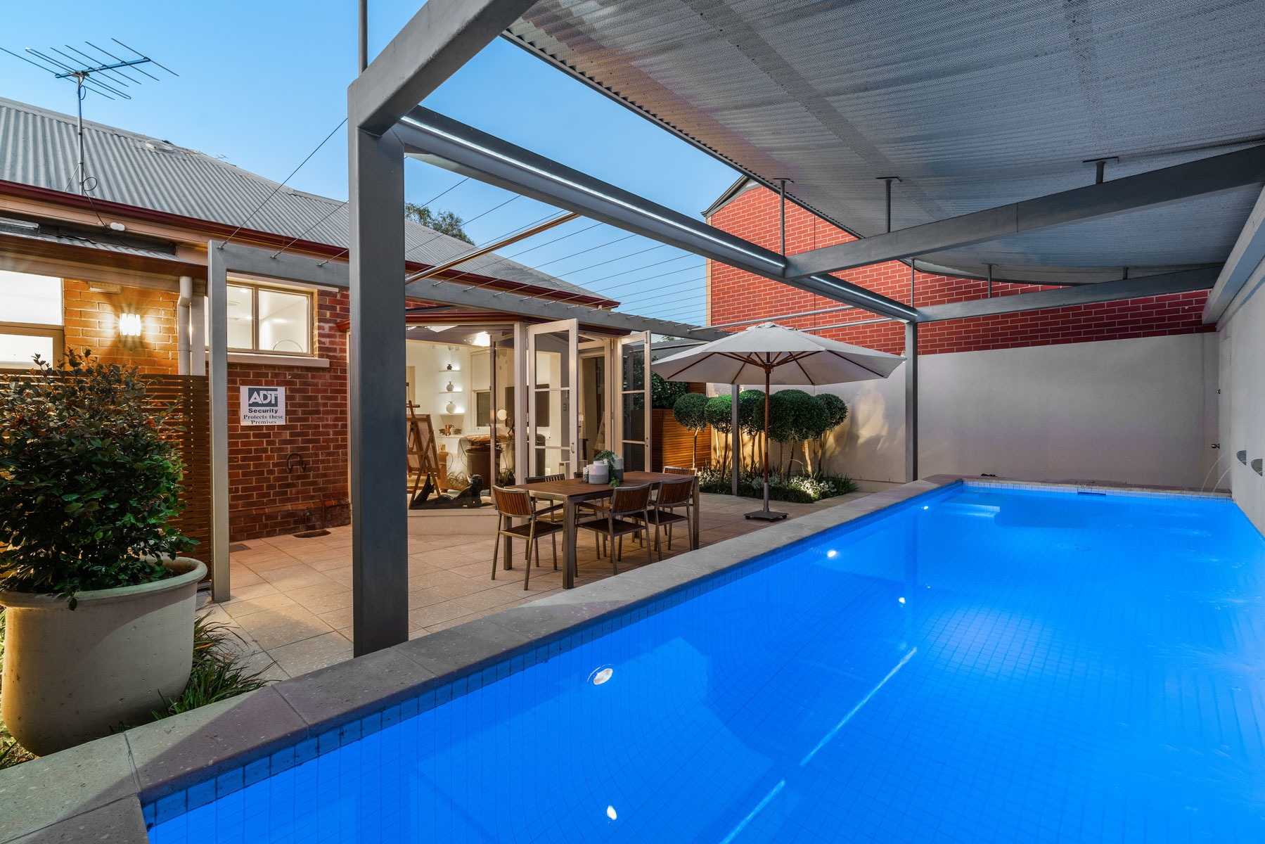 101 Barton Terrace West, North Adelaide Sold by Booth Real Estate - image 1