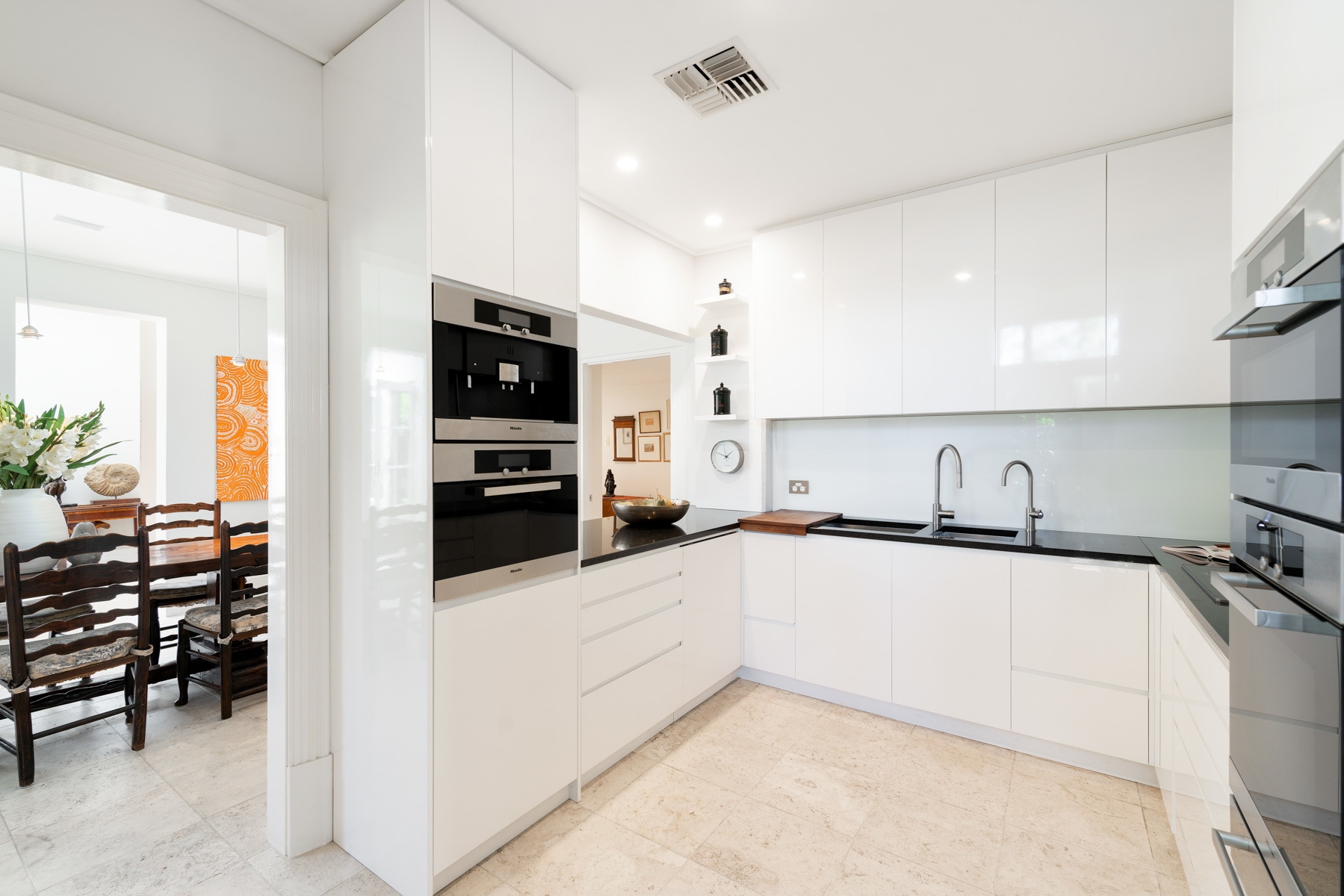101 Barton Terrace West, North Adelaide Sold by Booth Real Estate - image 1