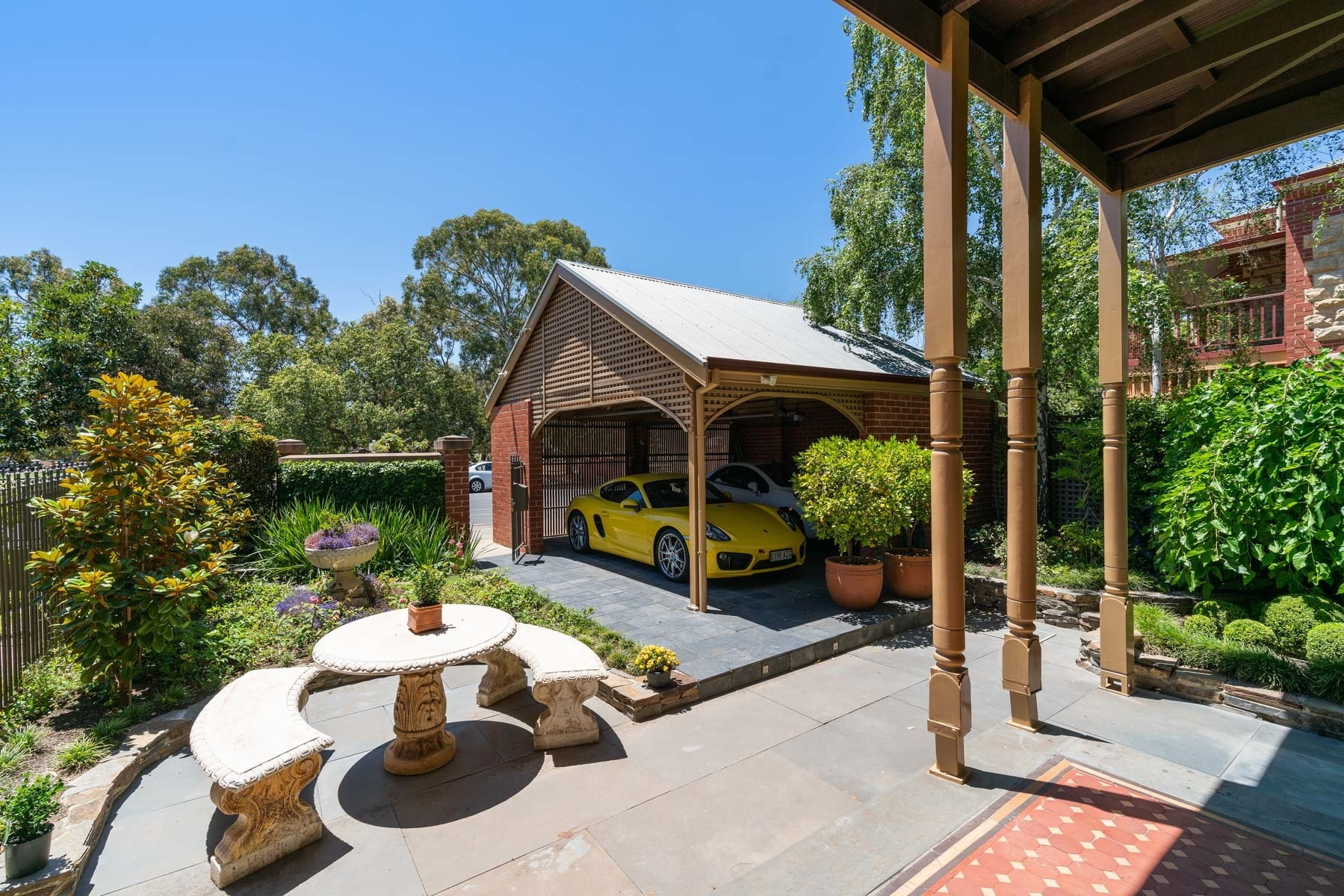101 Barton Terrace West, North Adelaide Sold by Booth Real Estate - image 1
