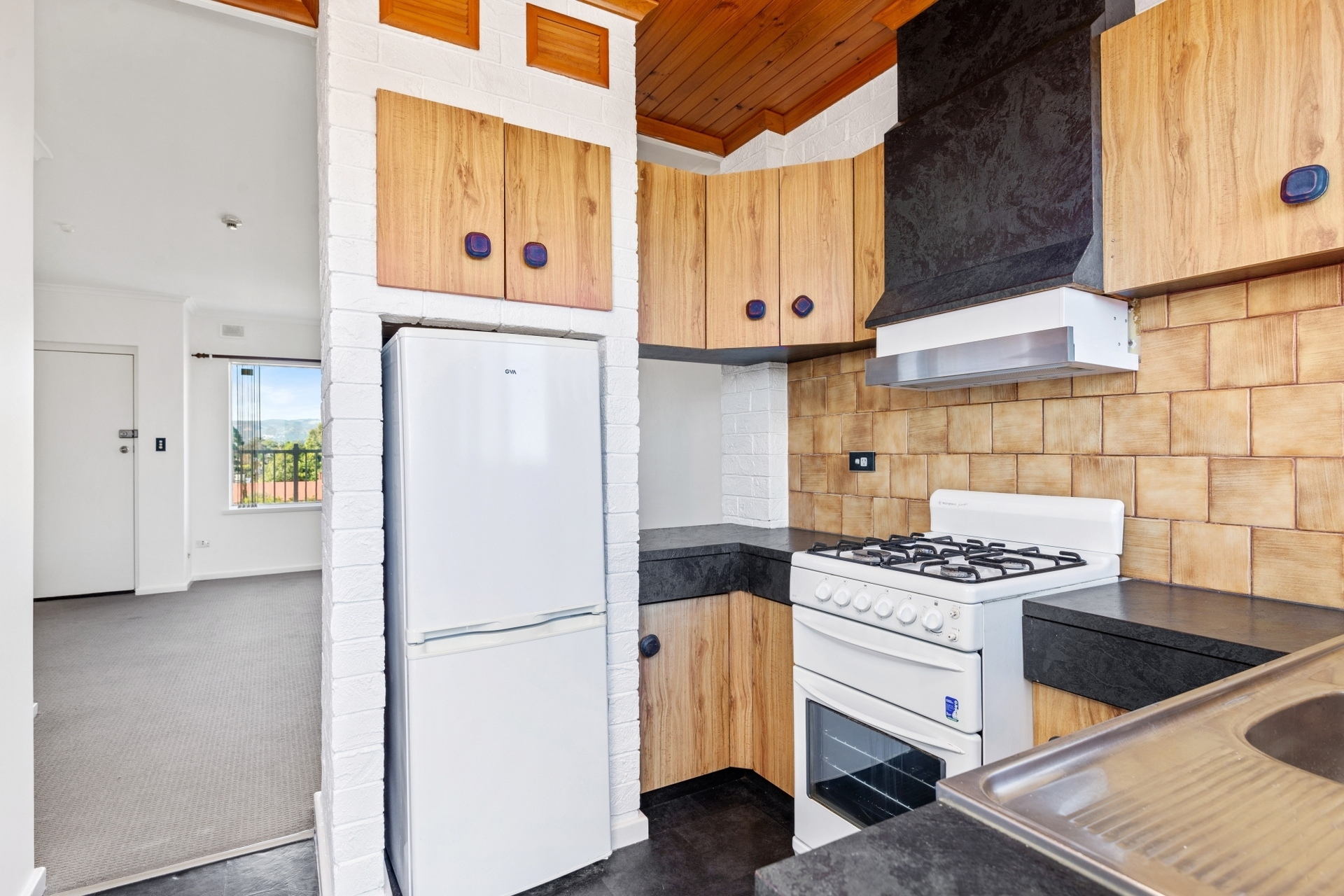 31/49 Leader Street, Goodwood Sold by Booth Real Estate - image 1