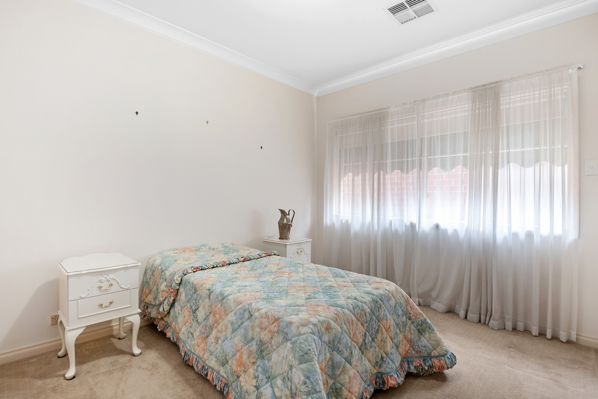 2 Pepperbox Court, Glenside Sold by Booth Real Estate - image 1