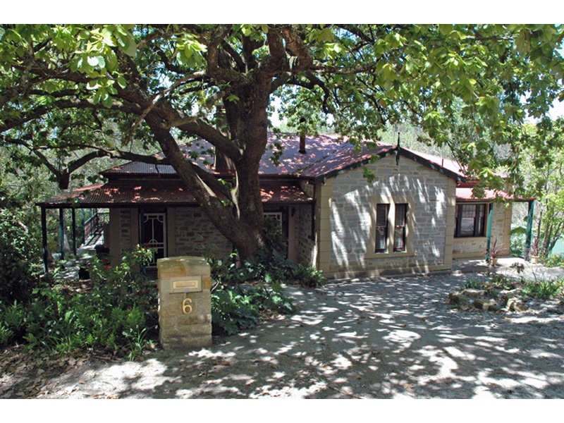 6 St Margaret Drive, Aldgate Sold by Booth Real Estate - image 1