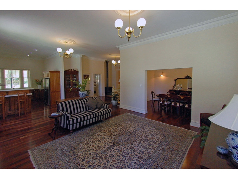 6 St Margaret Drive, Aldgate Sold by Booth Real Estate - image 1