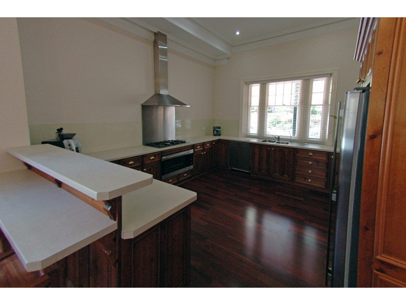 6 St Margaret Drive, Aldgate Sold by Booth Real Estate - image 1