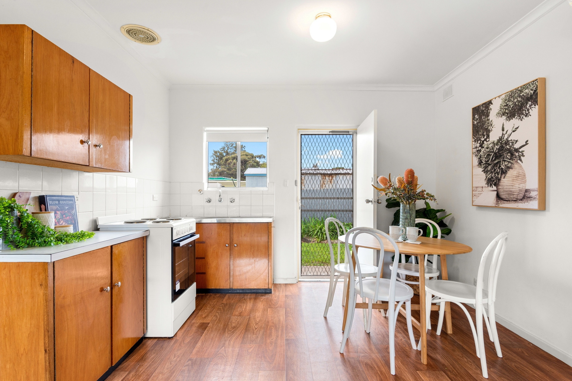 1-3/116 Gorge Road, Newton Sold by Booth Real Estate - image 1