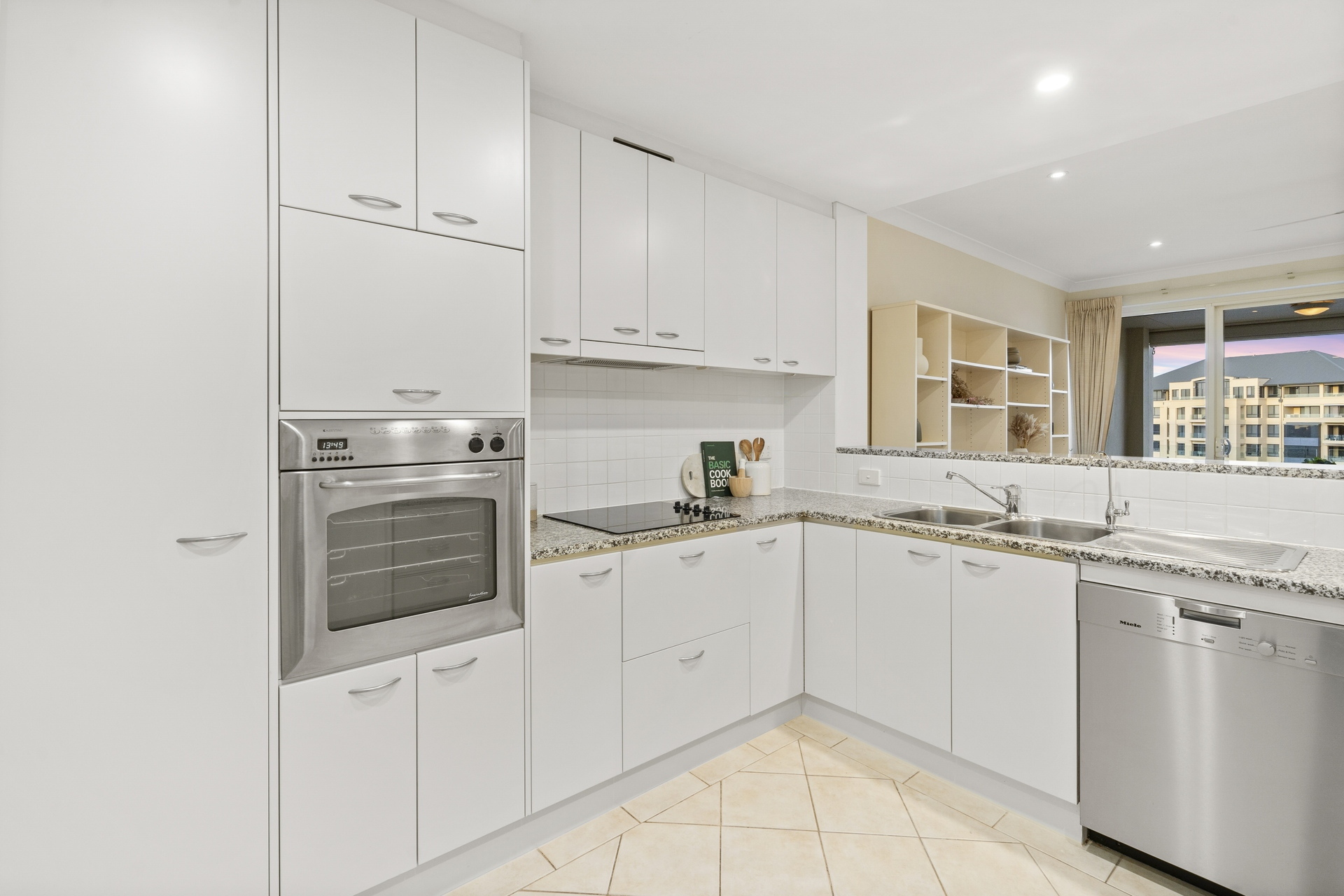 40/5 Holdfast Promenade, Glenelg Sold by Booth Real Estate - image 1