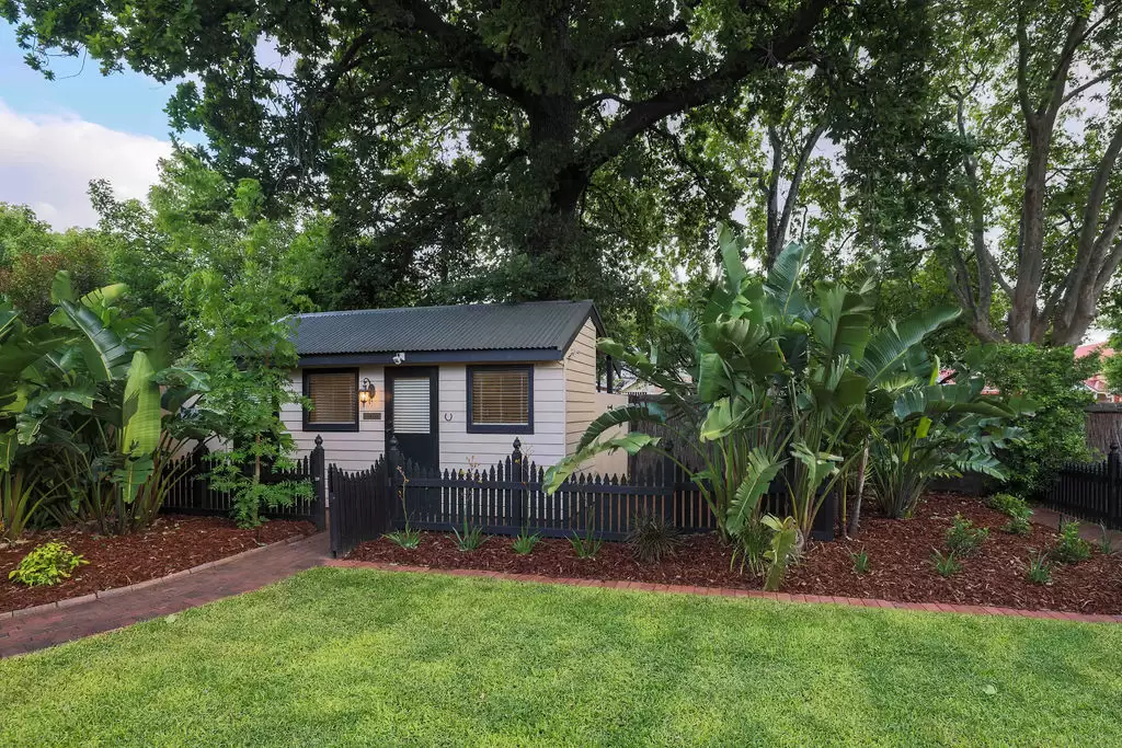 20 Clifton Street, Malvern Sold by Booth Real Estate - image 1
