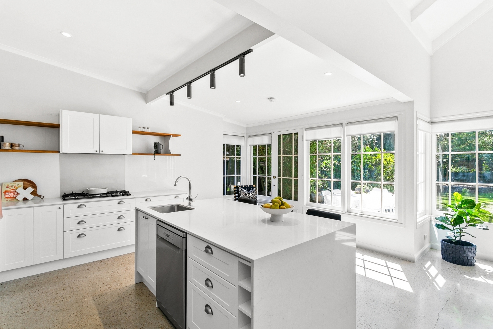 6 Hanson Avenue, Heathpool Sold by Booth Real Estate - image 1