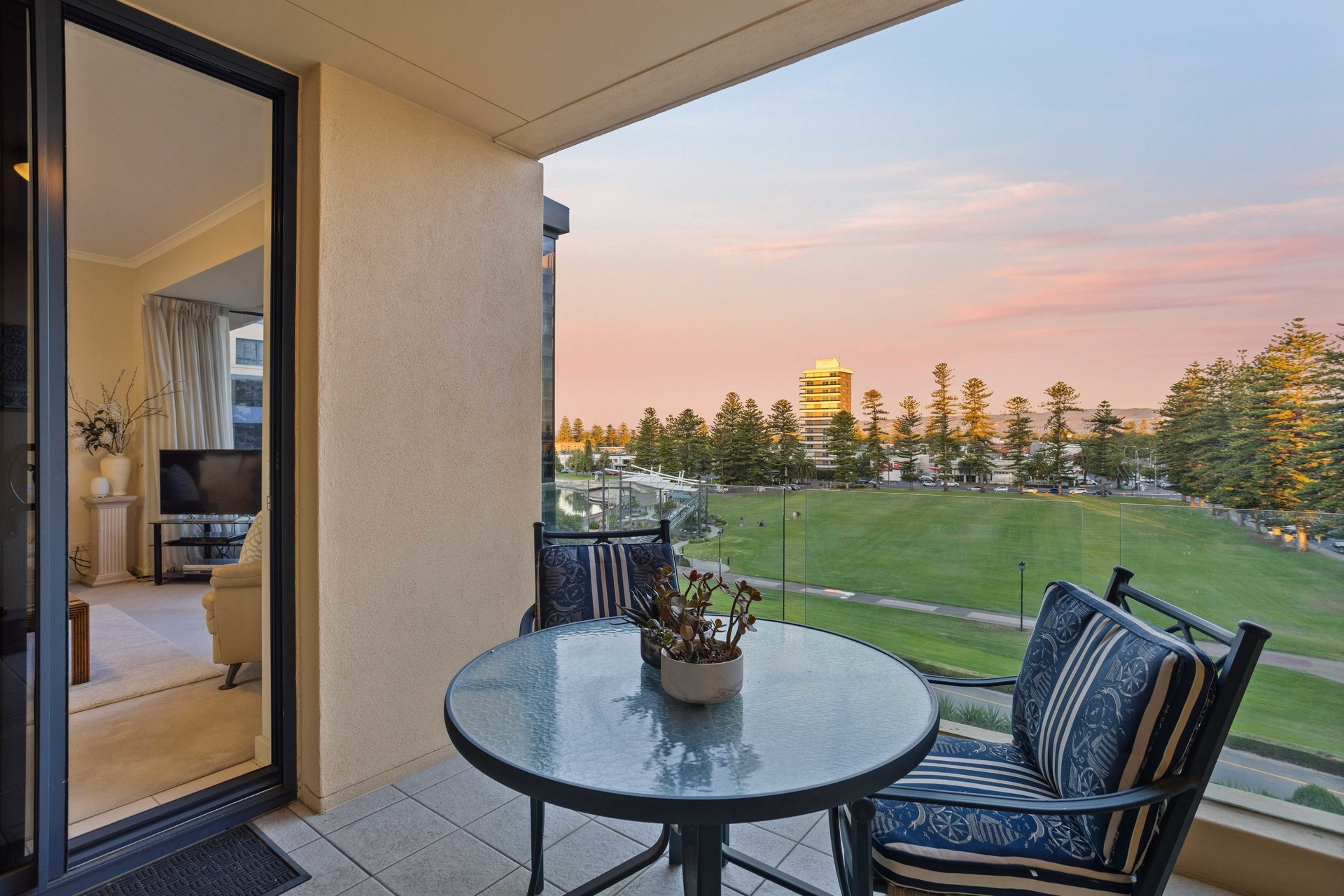 20/30 Colley Terrace, Glenelg Sold by Booth Real Estate - image 1