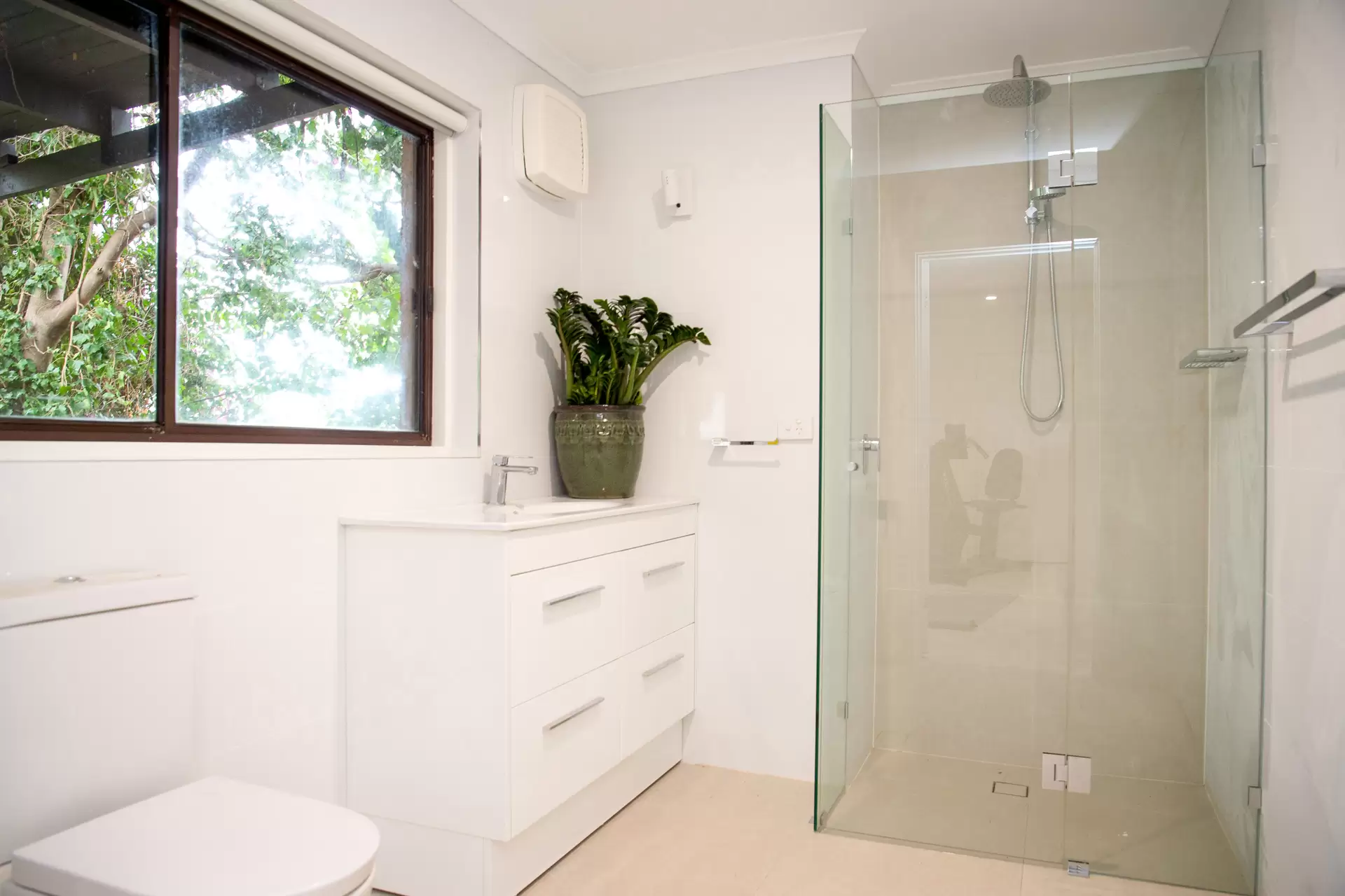 10 McLaren Street, Torrens Park Sold by Booth Real Estate - image 1