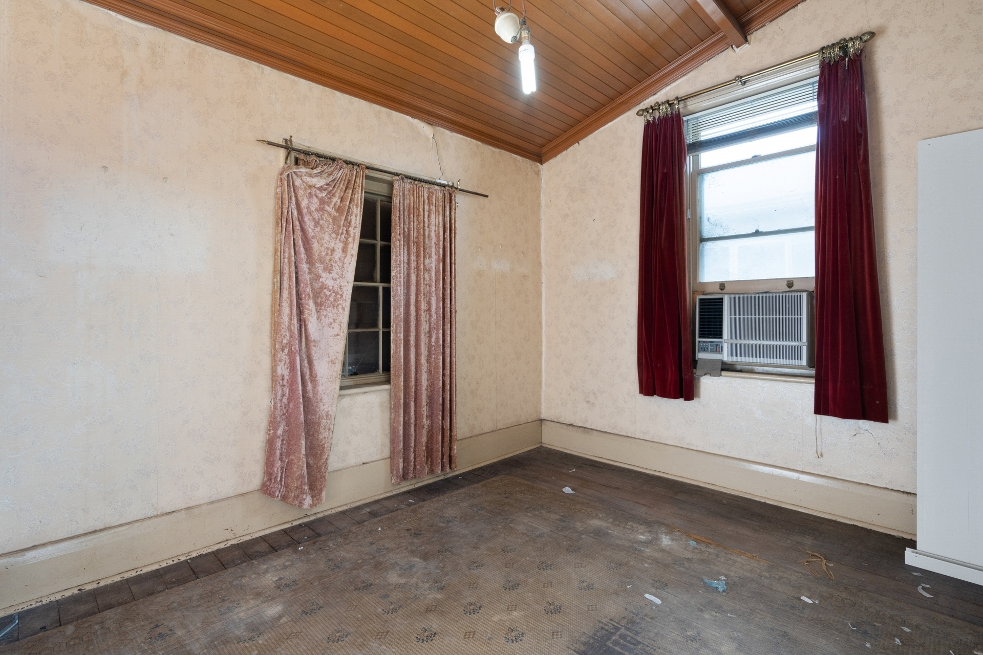 111 Semaphore Road, Semaphore Sold by Booth Real Estate - image 1